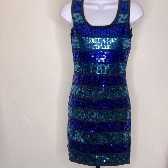 Black/Blue sequins dress size S (small) from Forever21 - Picture 1 of 4